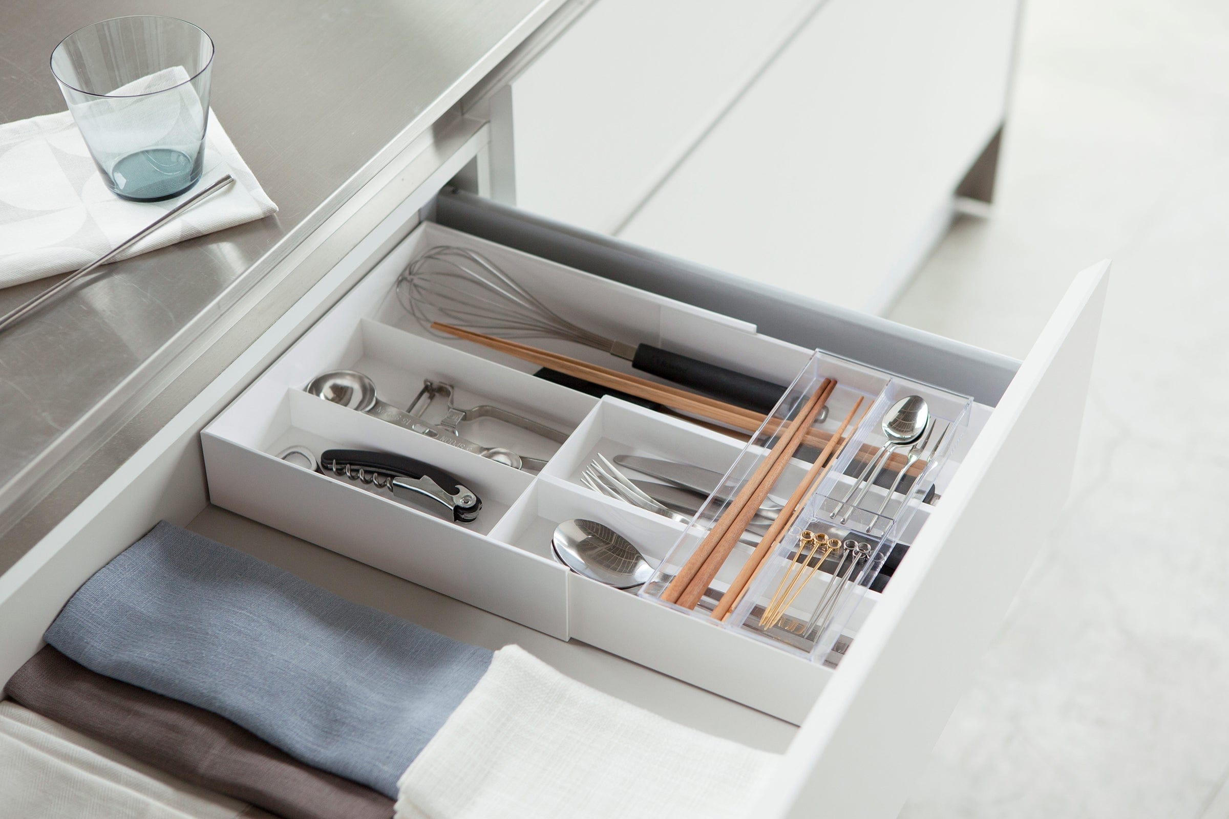 Expandable Cutlery Organizer in Kitchen