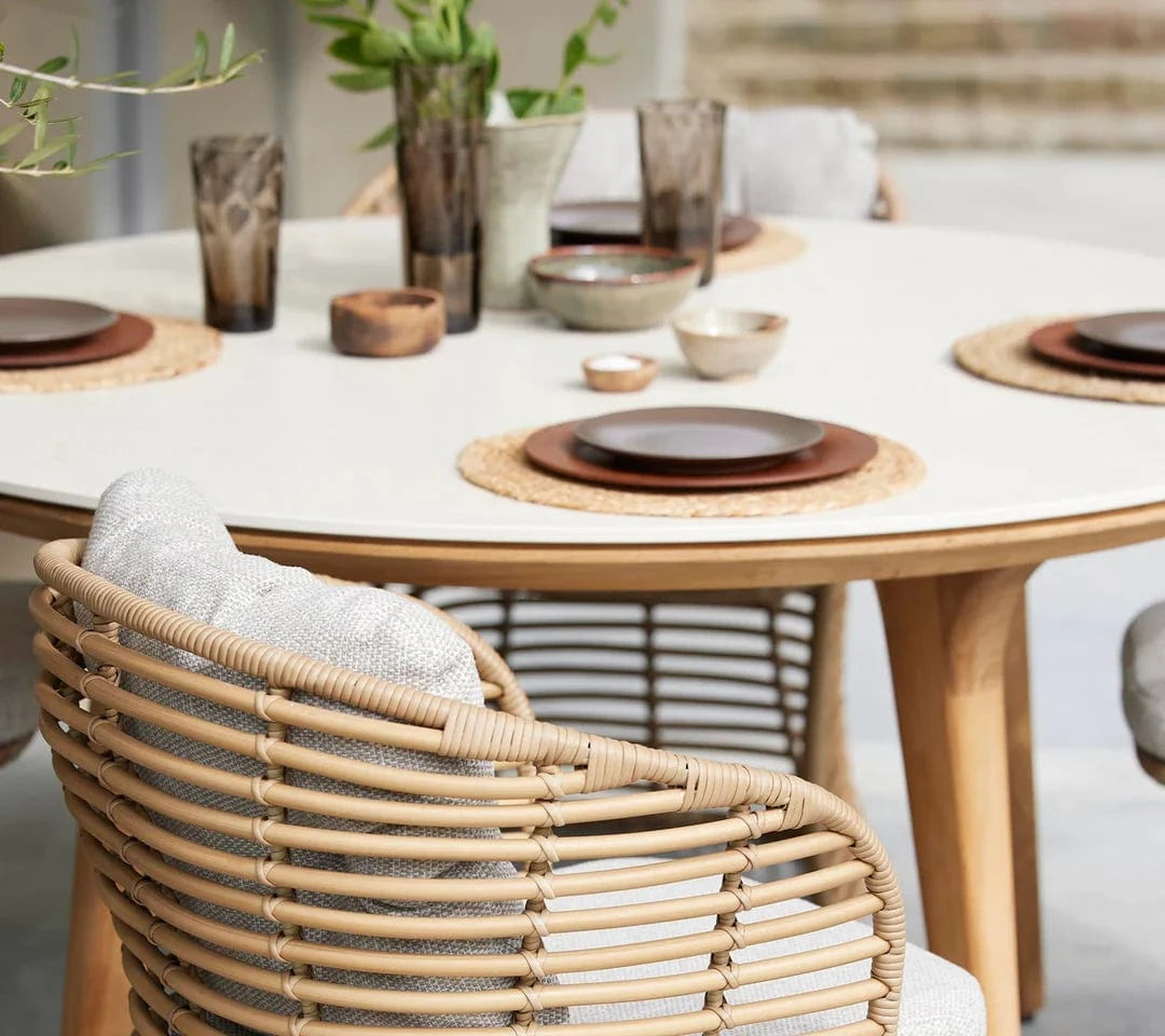 Aspect Dining Table, Dia. 144 cm