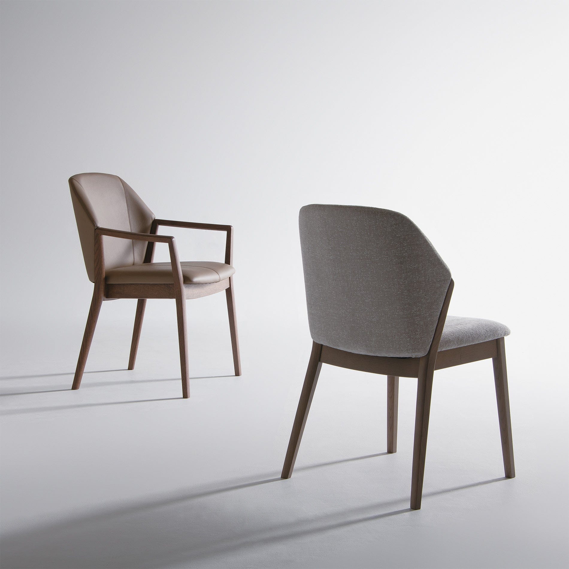 KARI Armchair