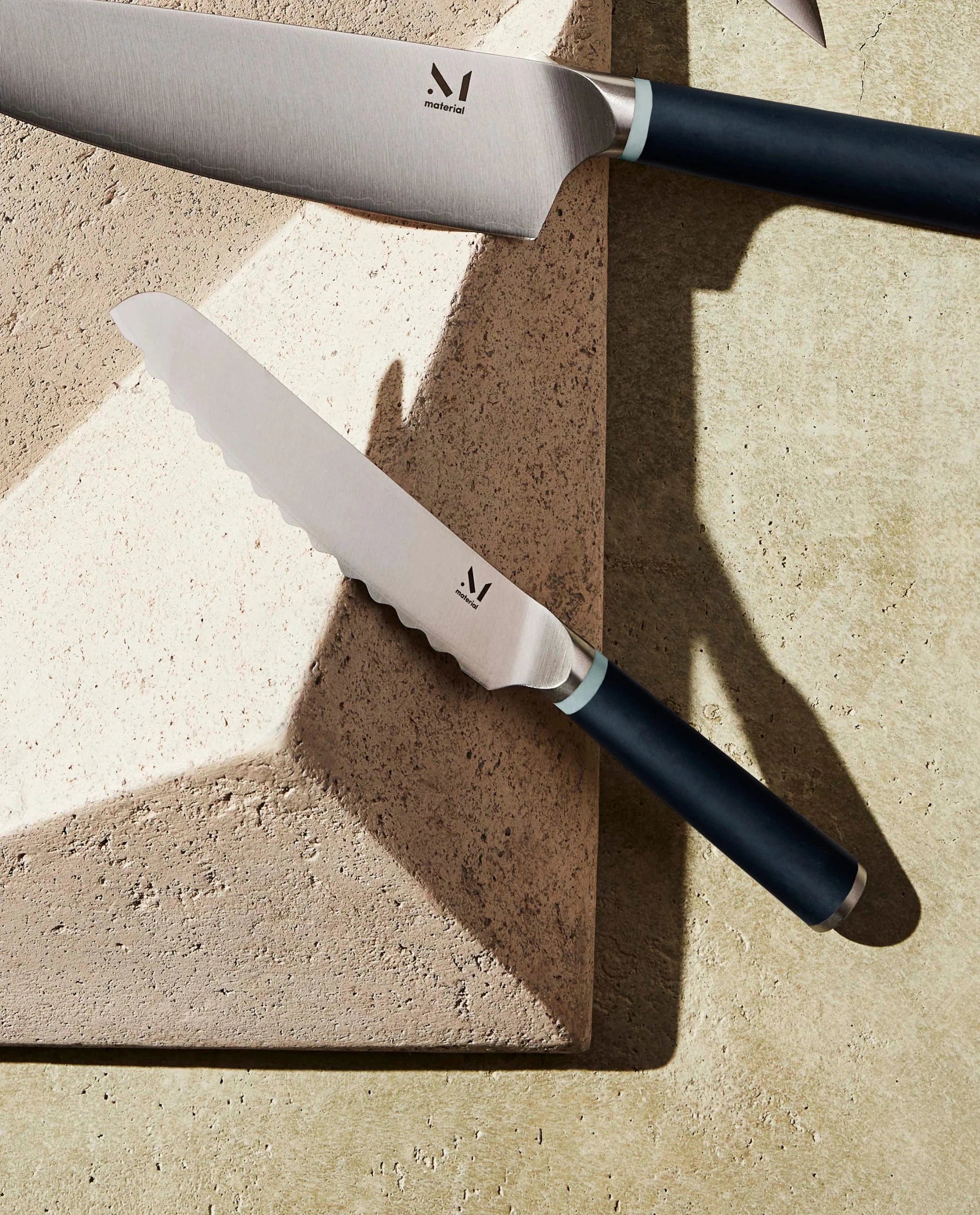 The Serrated 6" Knife