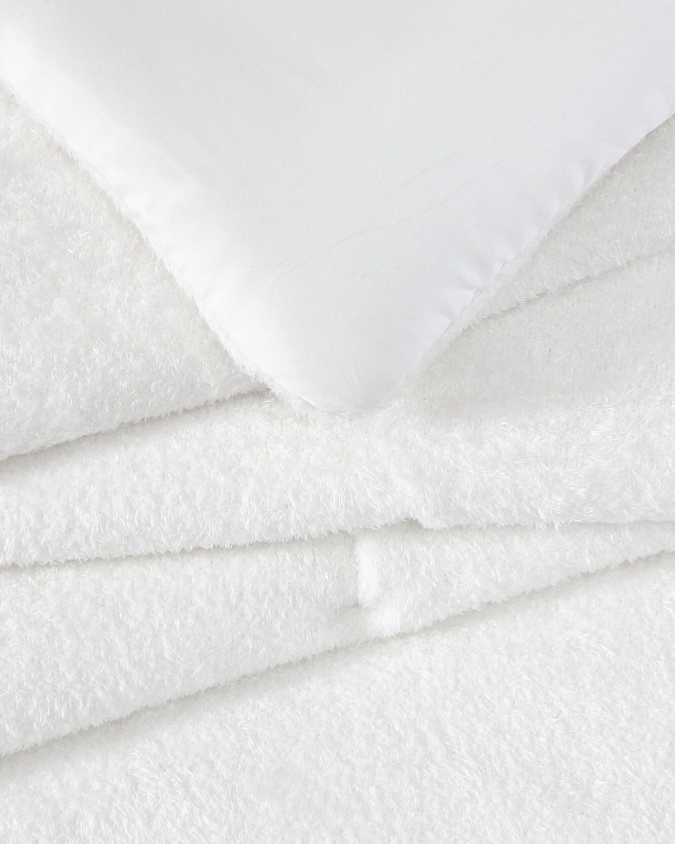 Cloud Silque Stitch Comforter