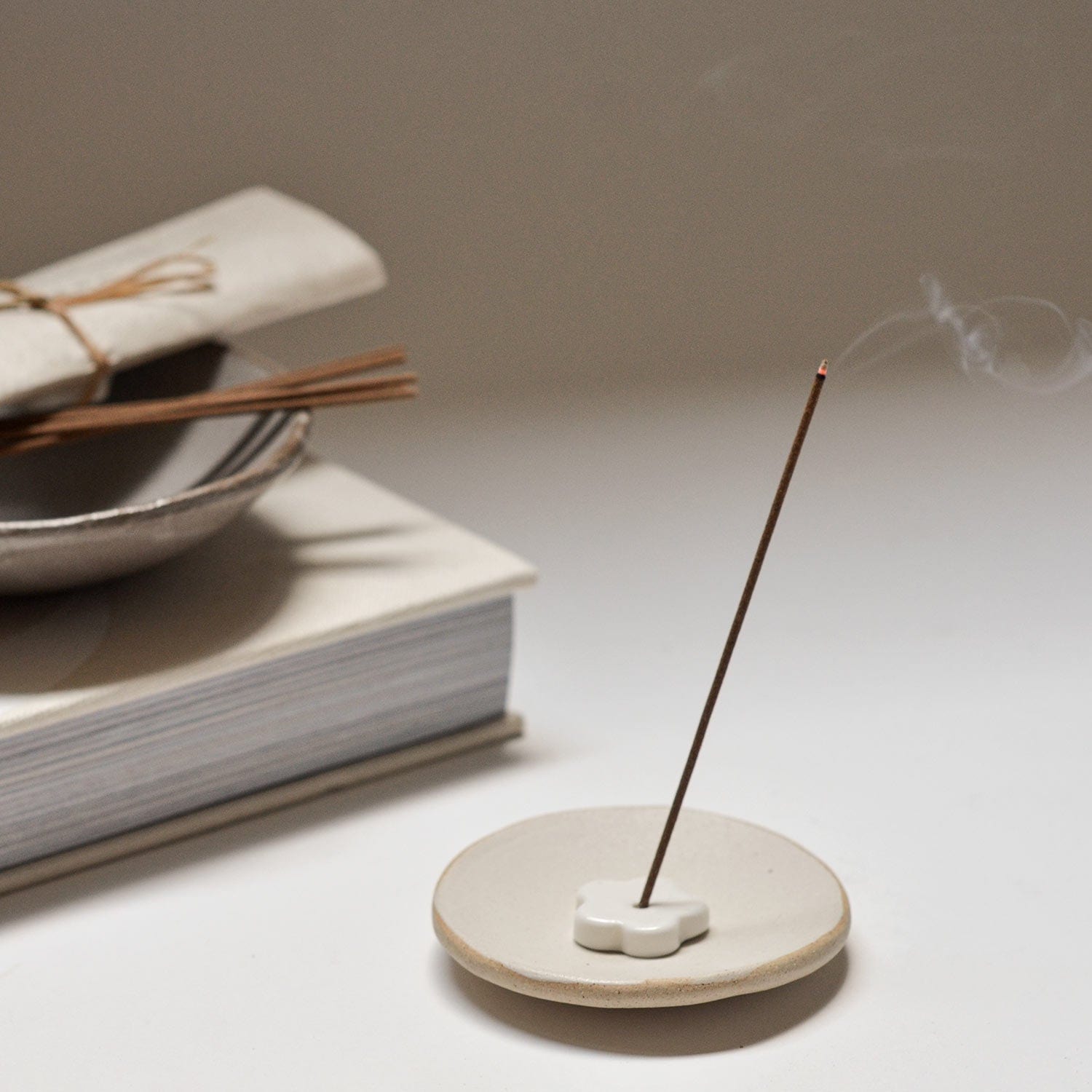 Cedar Incense Set l 30 sticks with Ceramic Holder on Incense Dish