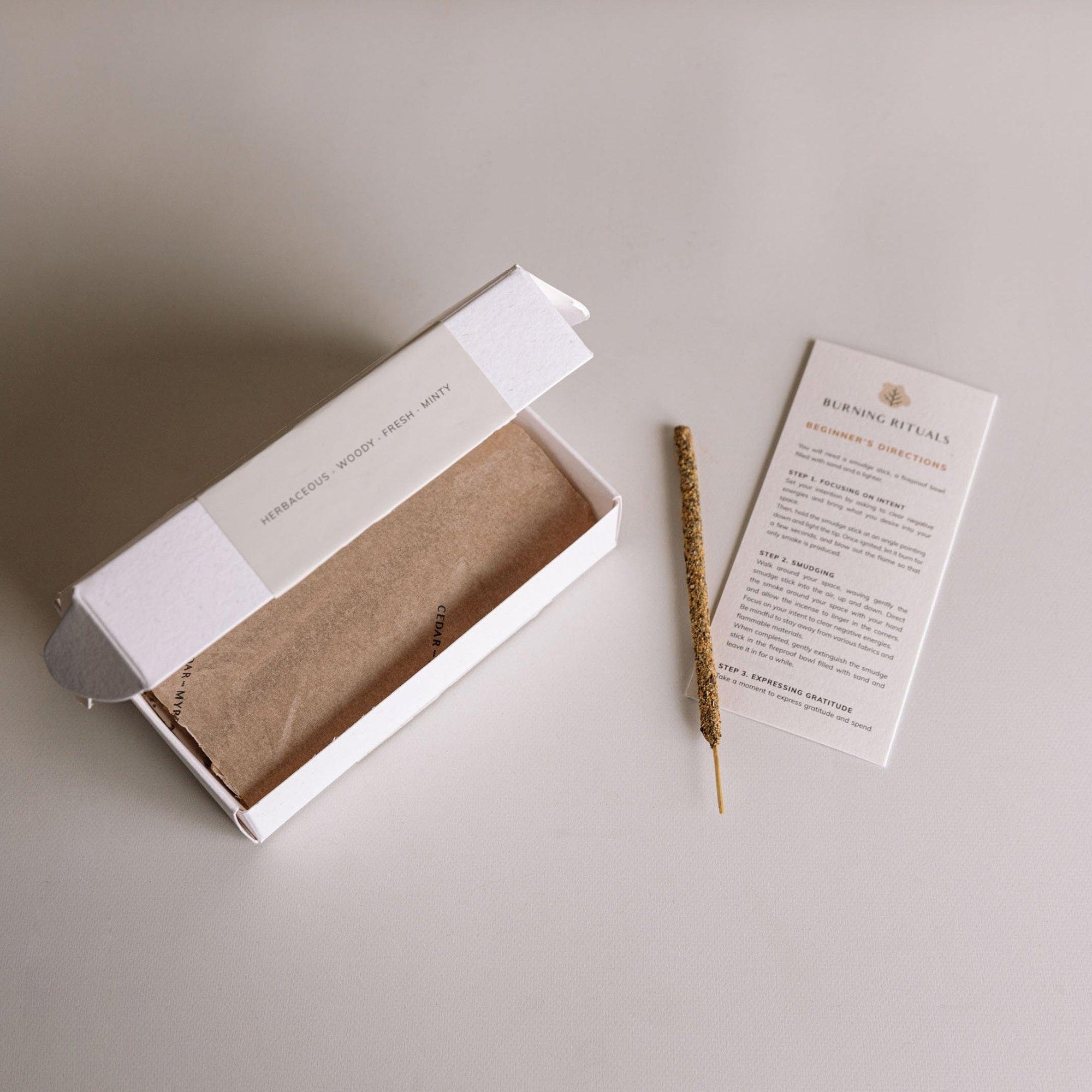 White Sage Short Incense Sticks – Hand-Rolled in Peru (30 Sticks)