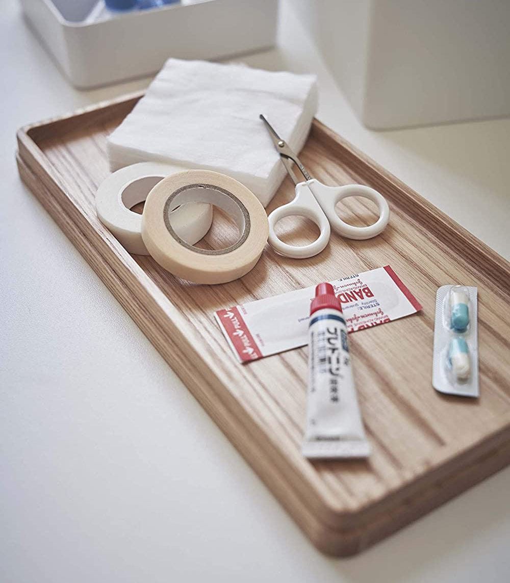 Lid upside down as a tray