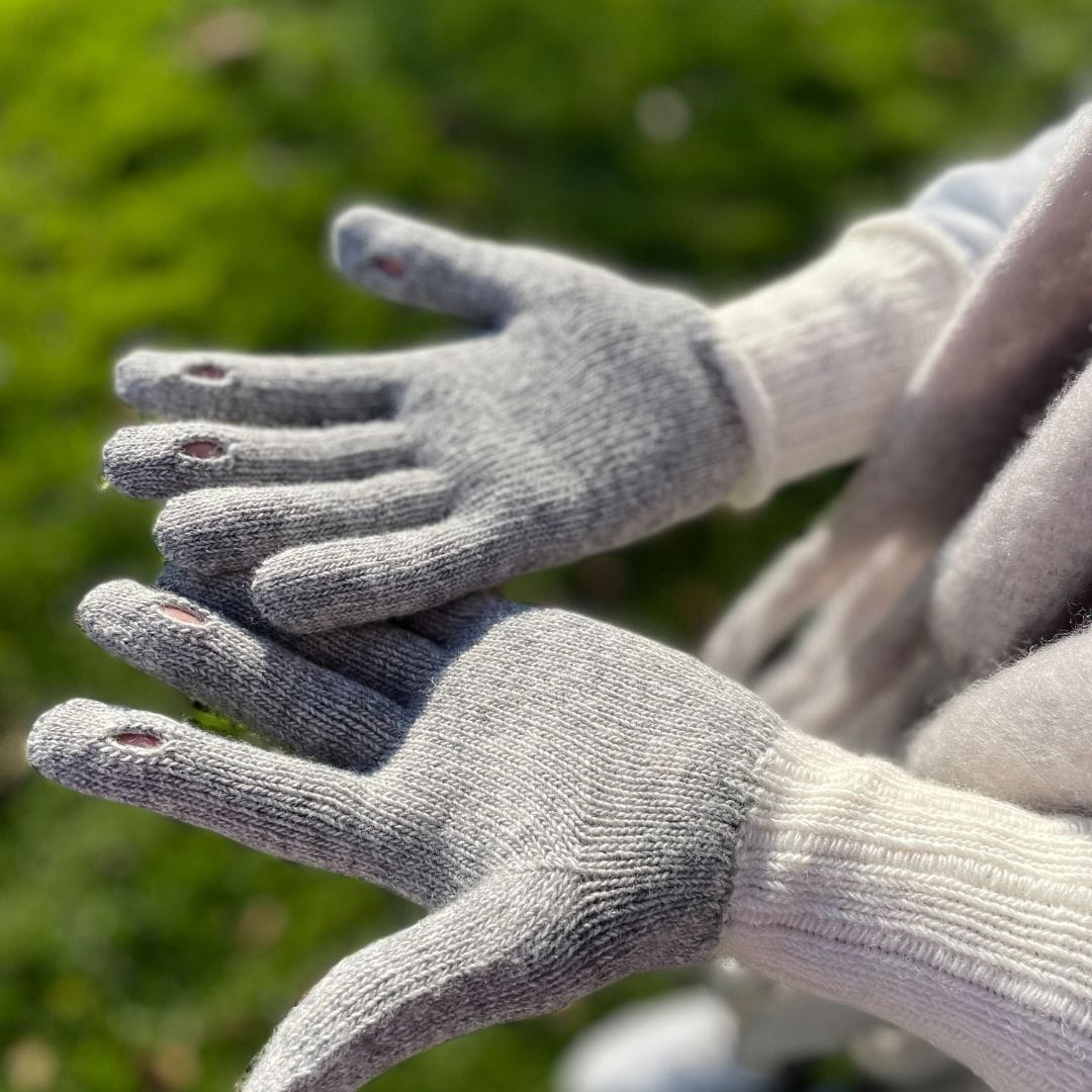 Recycled Wool Blend Japanese Winter Gloves in Grey on hands outside facing up