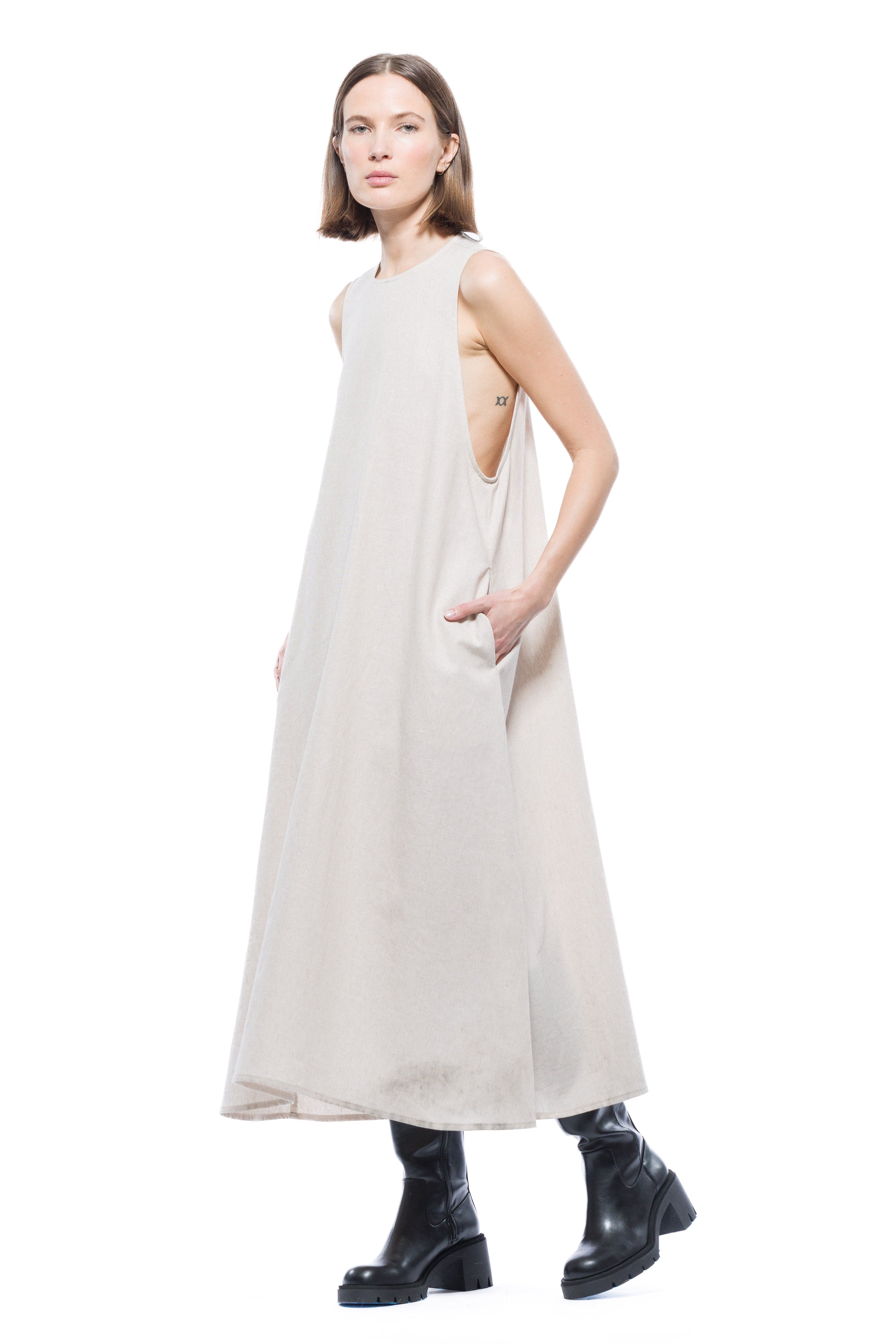 Side View with Pockets