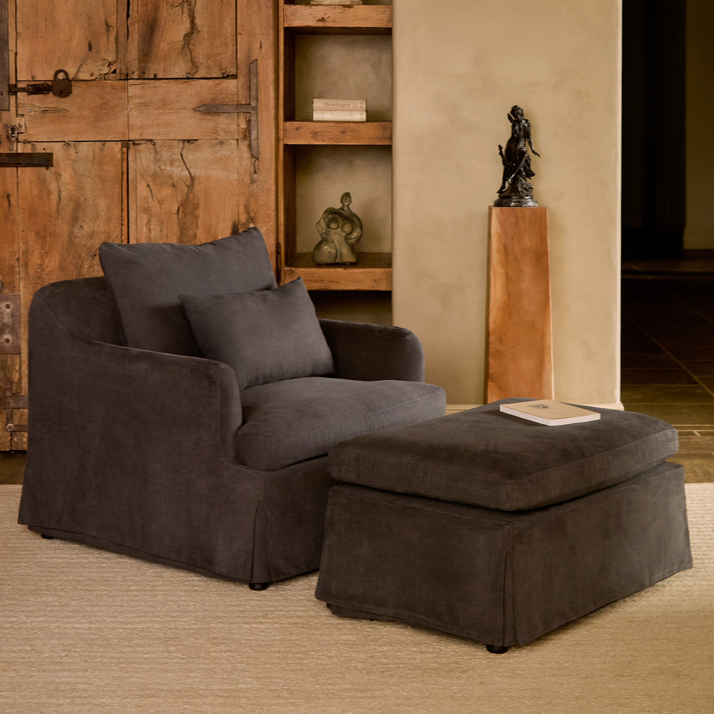 Antwerp Ottoman by House of Leon — view 2