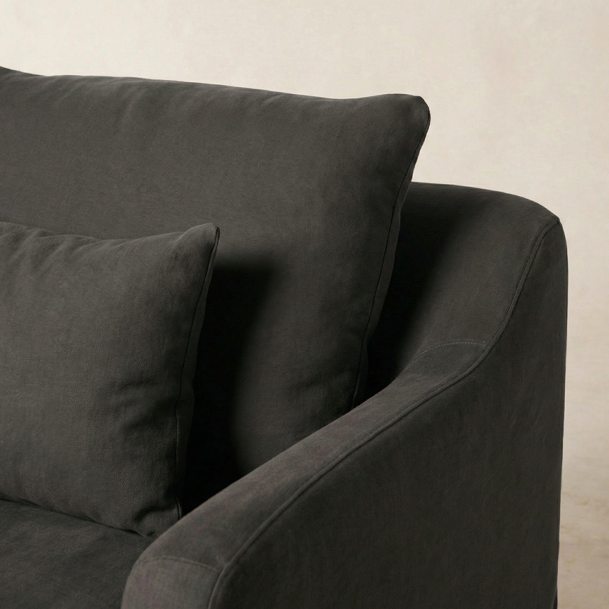 Antwerp Chaise Lounge by House of Leon — view 18