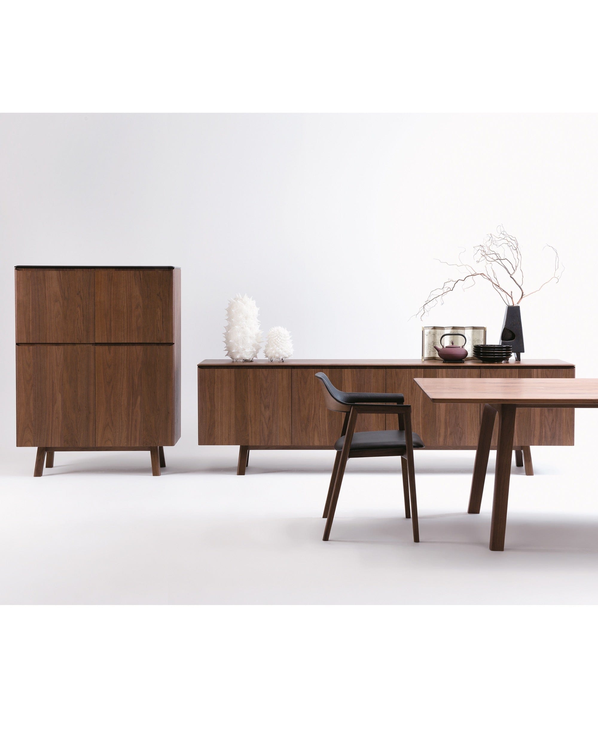 TEN Highboard