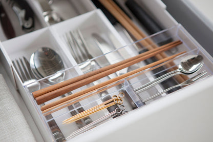 Expandable Cutlery Organizer Closeup