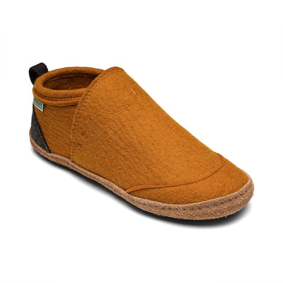 Kyrgies Tengries wool house shoes in Orange handcrafted from natural wool