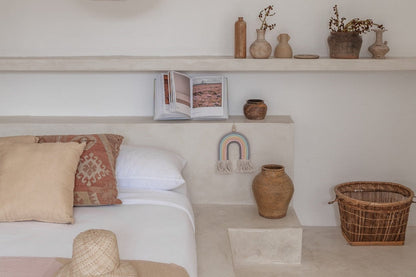 Mia Macrame Rainbow in room