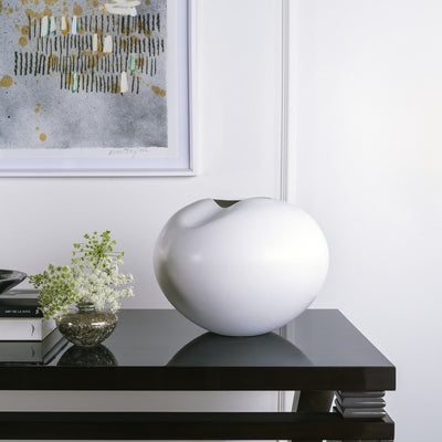 Minimalist Sculptural Home Décor Vase – Japandi Style