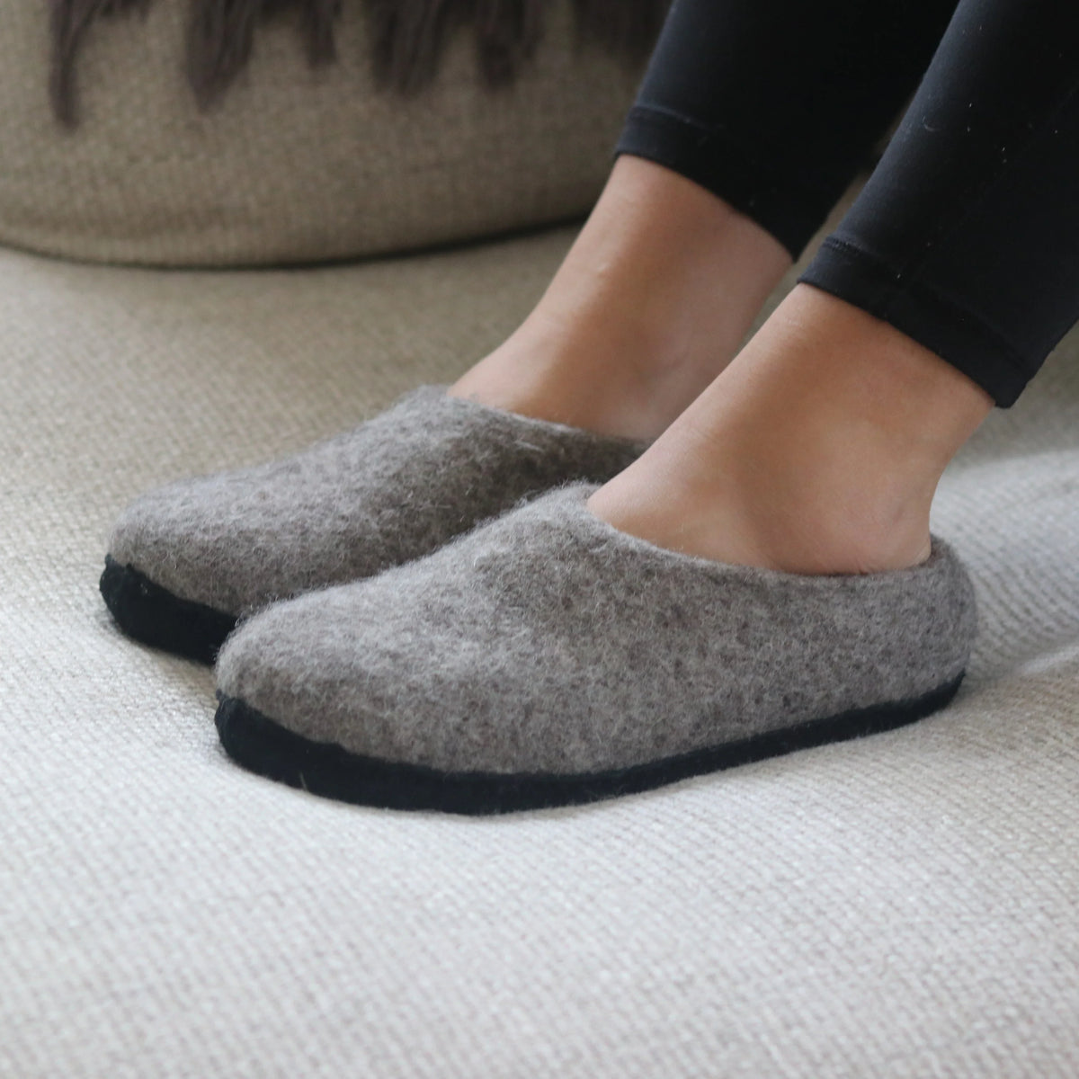 Womens Newport Noir Wool House Shoe