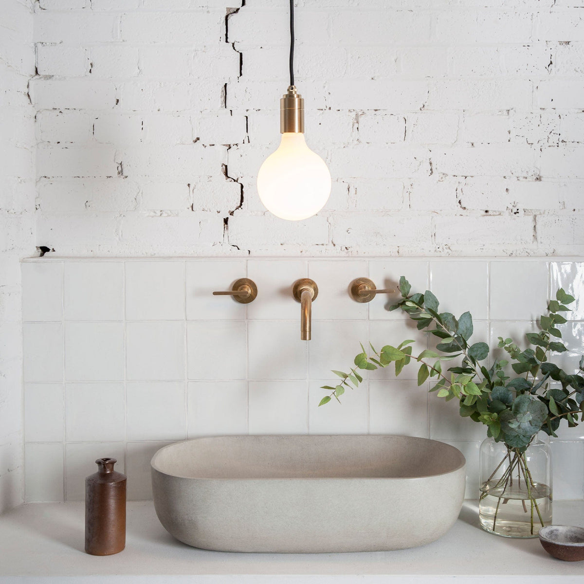 Porcelain III E26 LED Bulb