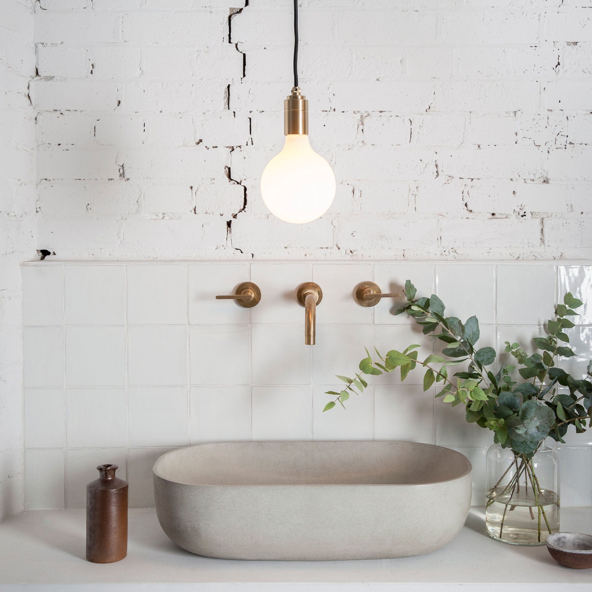 Porcelain III E26 LED Bulb