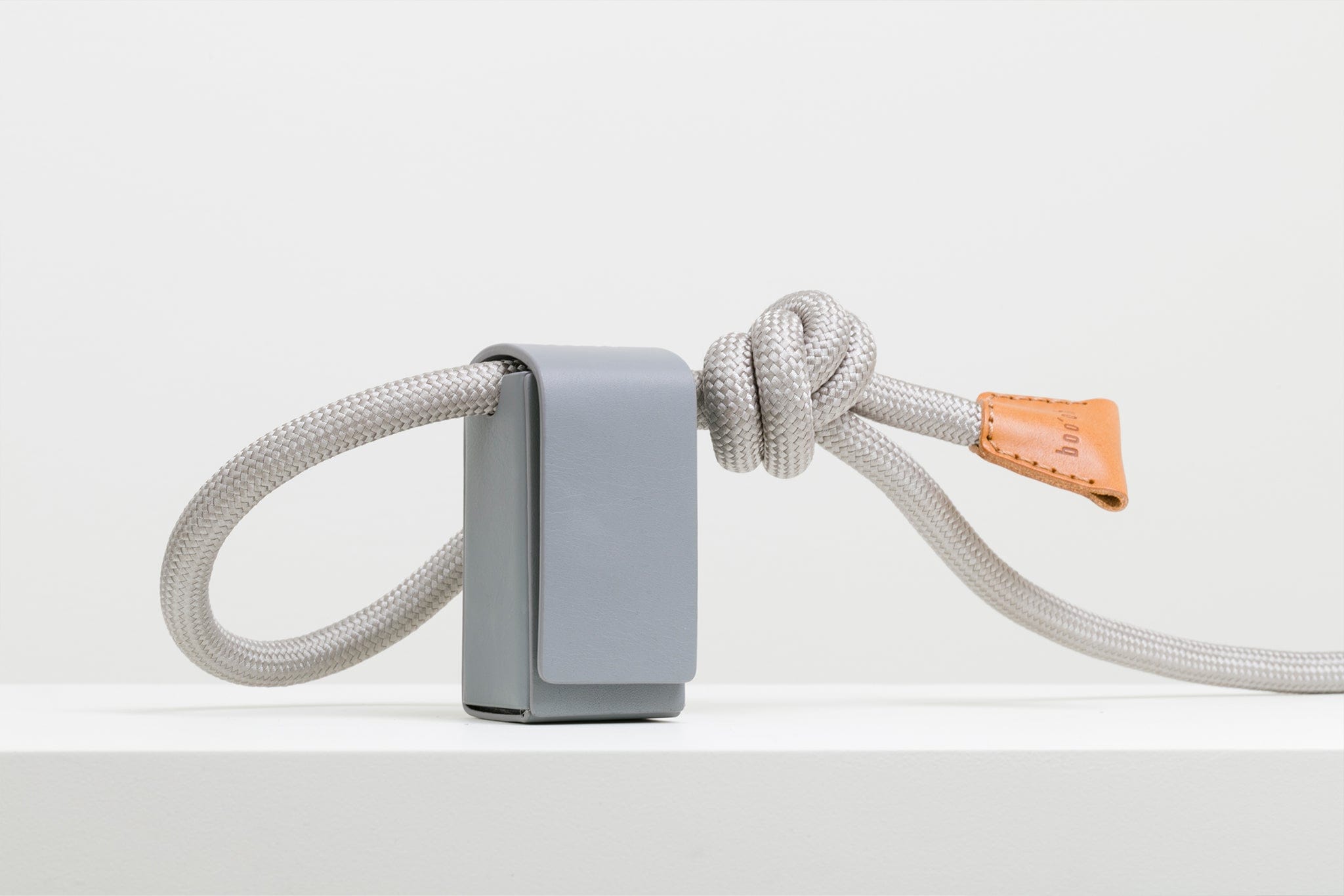 Ray Harness, Elegant Gray