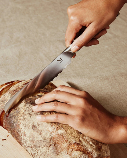 The Serrated 6" Knife