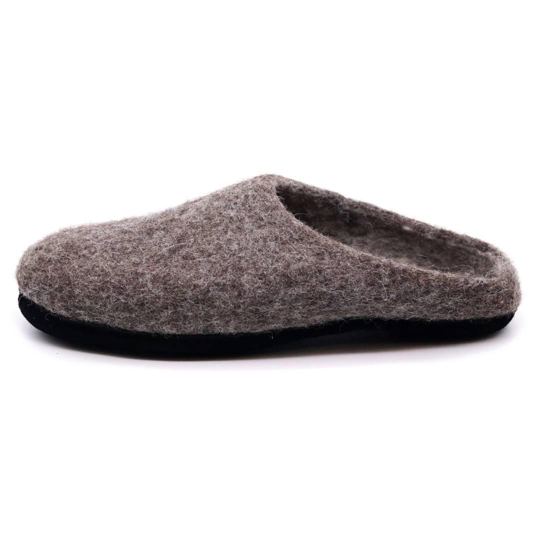 Men's Astoria Noir wool house slipper in Slate, side view
