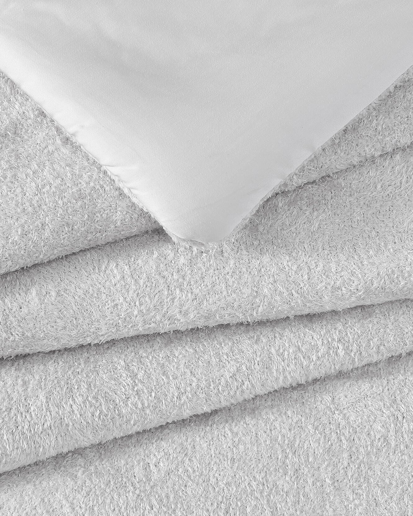 Cloud Silque Stitch Comforter