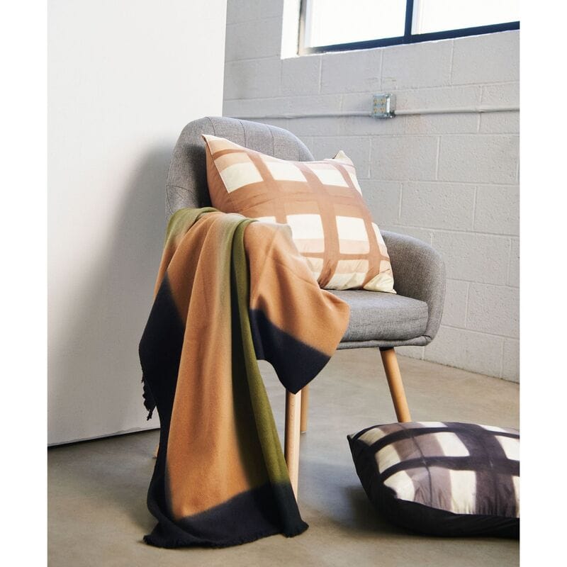 Melo Black Handcrafted Shibori Print Mulberry Silk Pillow