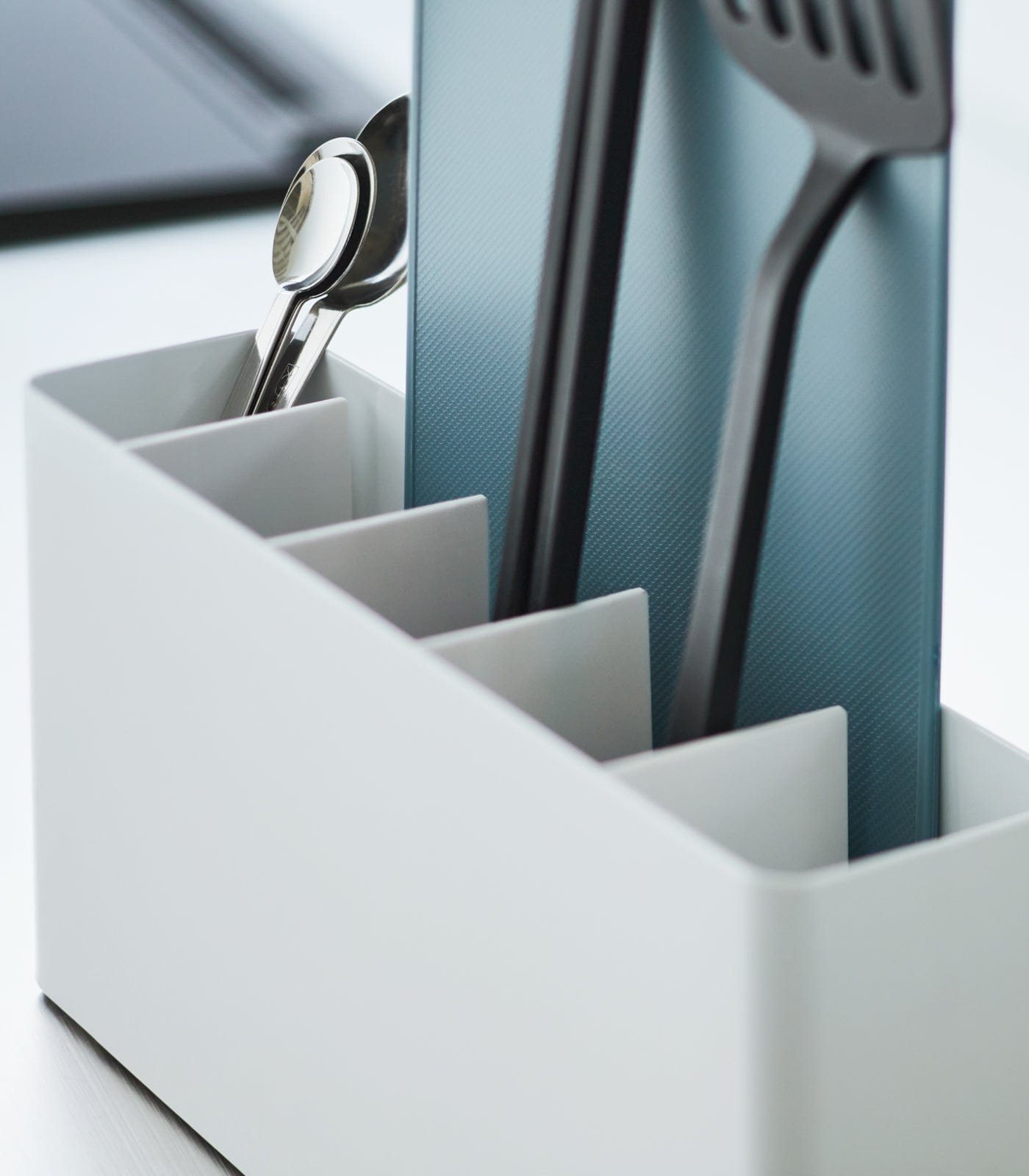 Utensil & Thin Cutting Board Holder - Steel - Thumbnail 3