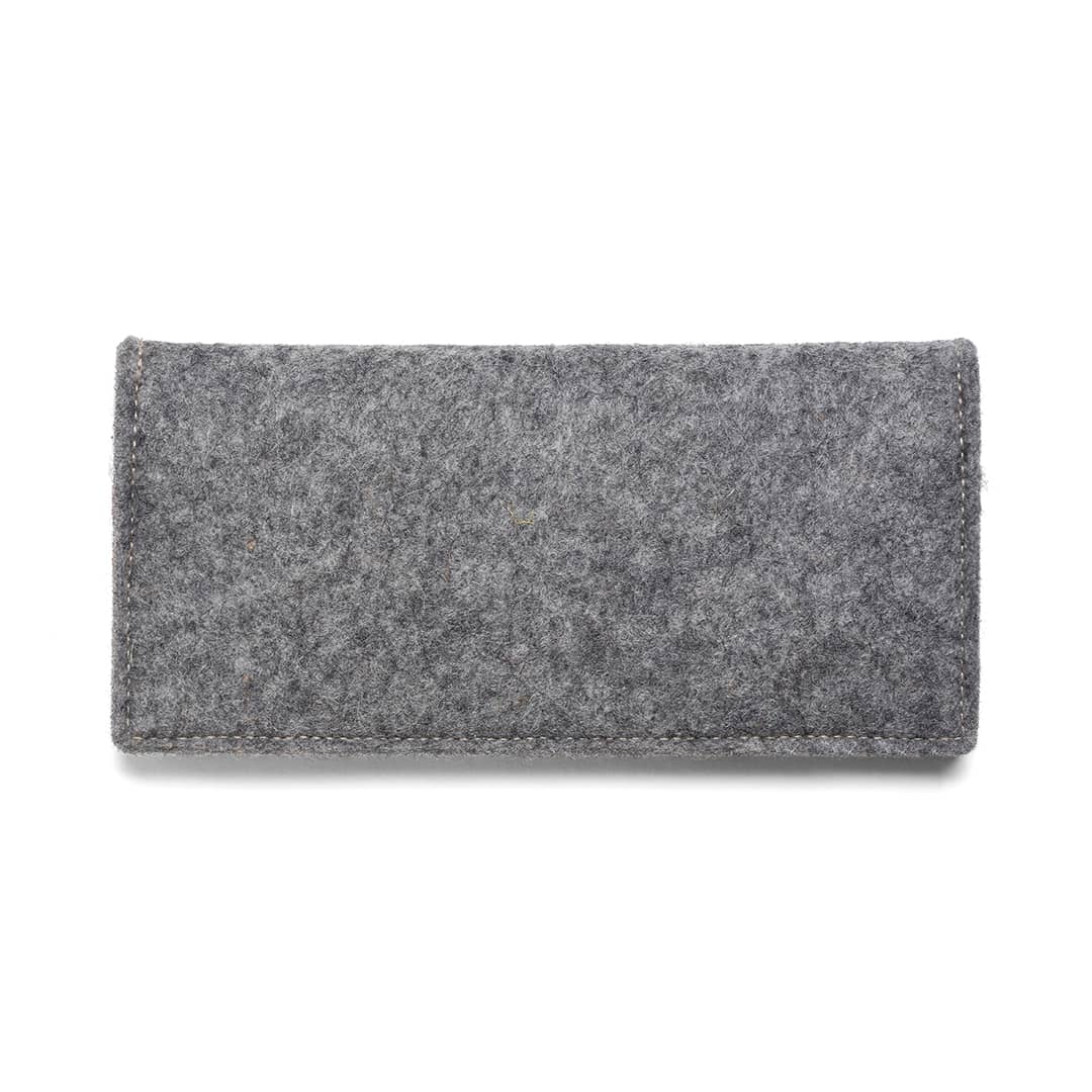 Kyrgies Travel Wallet, grey wool felt, closed exterior view