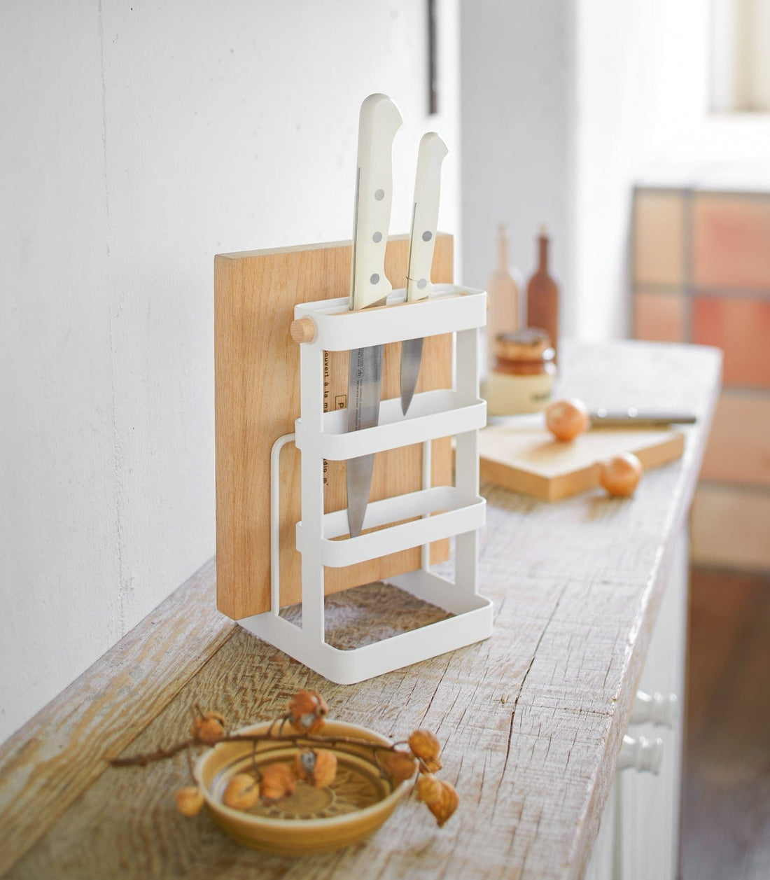 Knife &amp; Cutting Board Stand - Steel + Wood