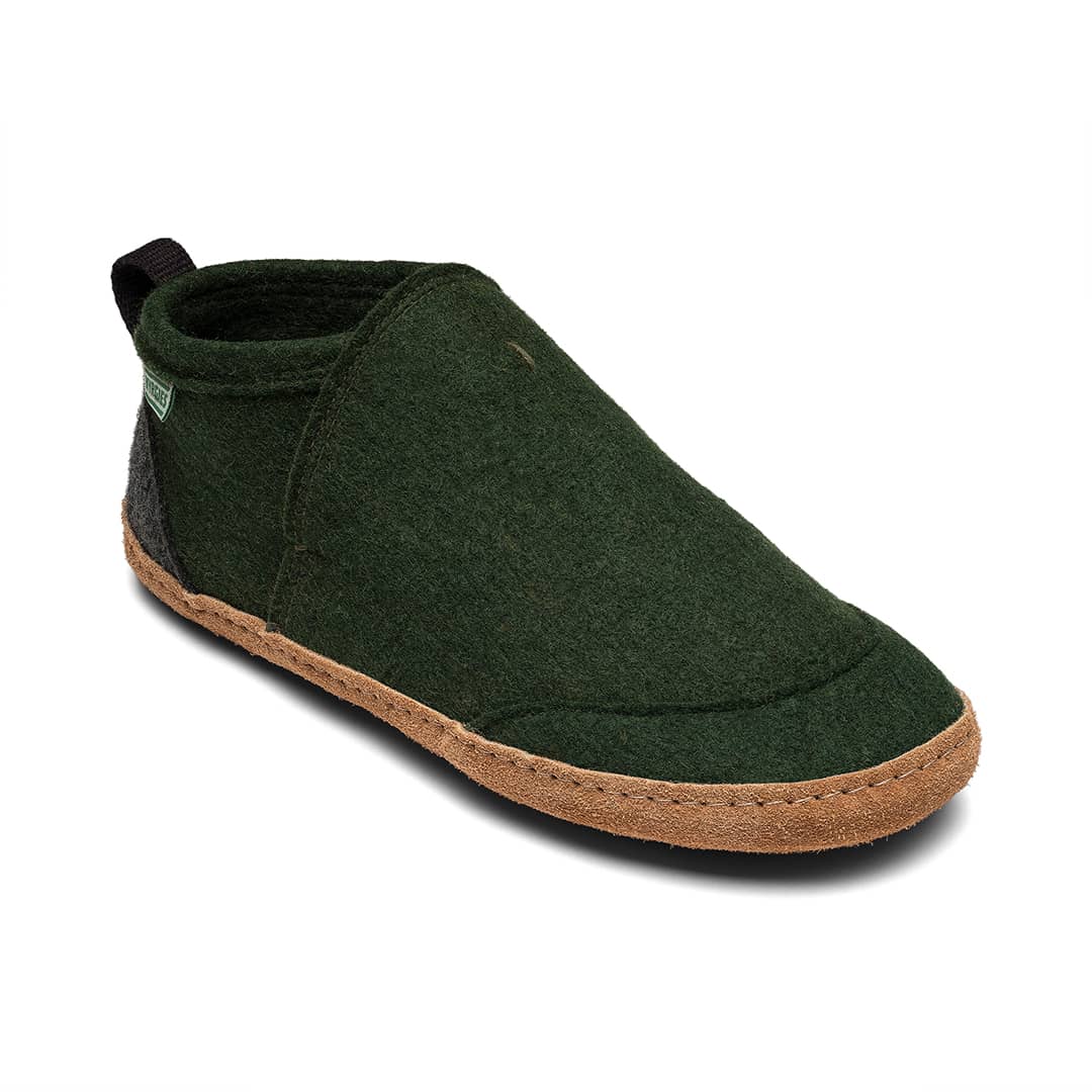 Kyrgies Tengries, pine green wool felt, side view