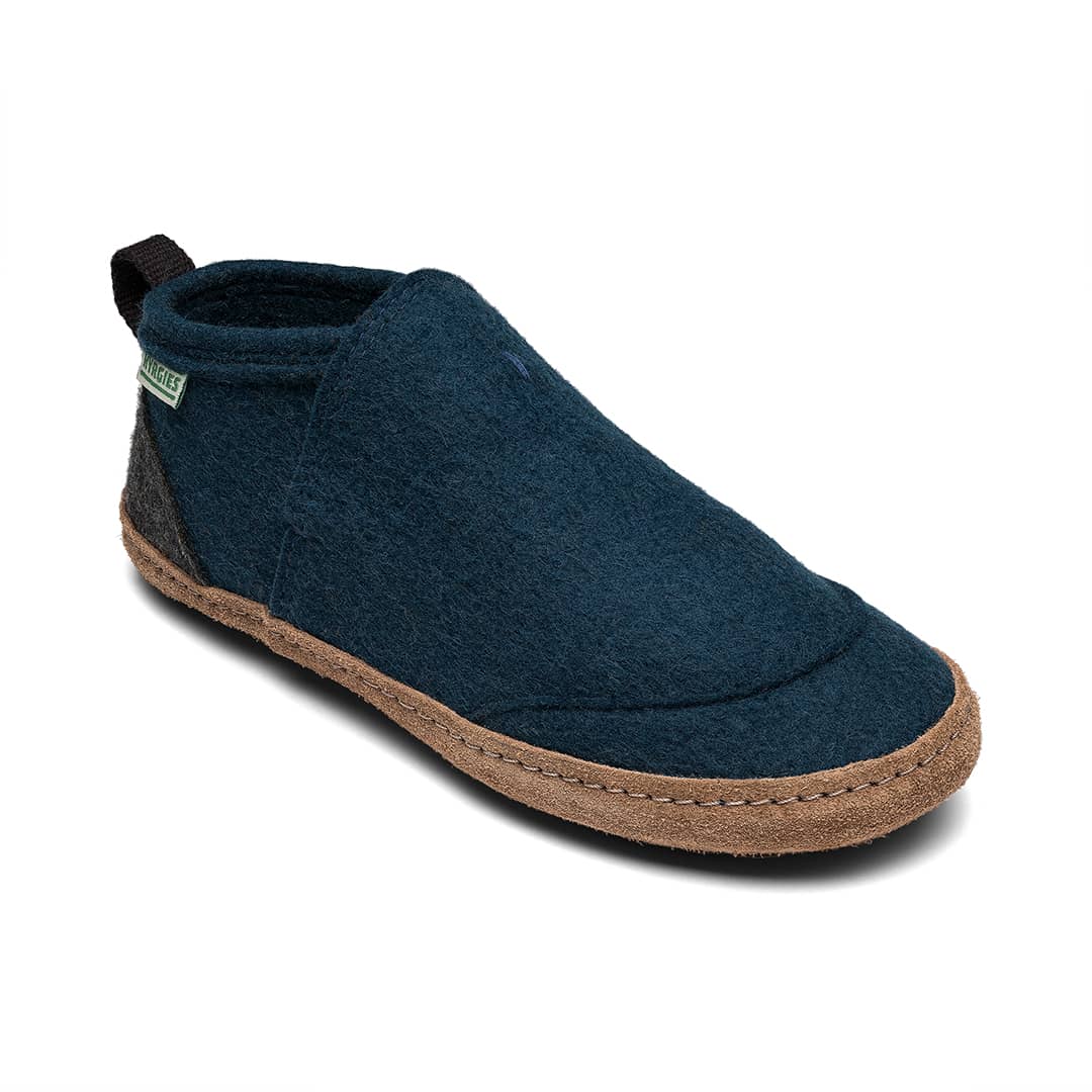 Kyrgies Tengries, navy wool felt, side view