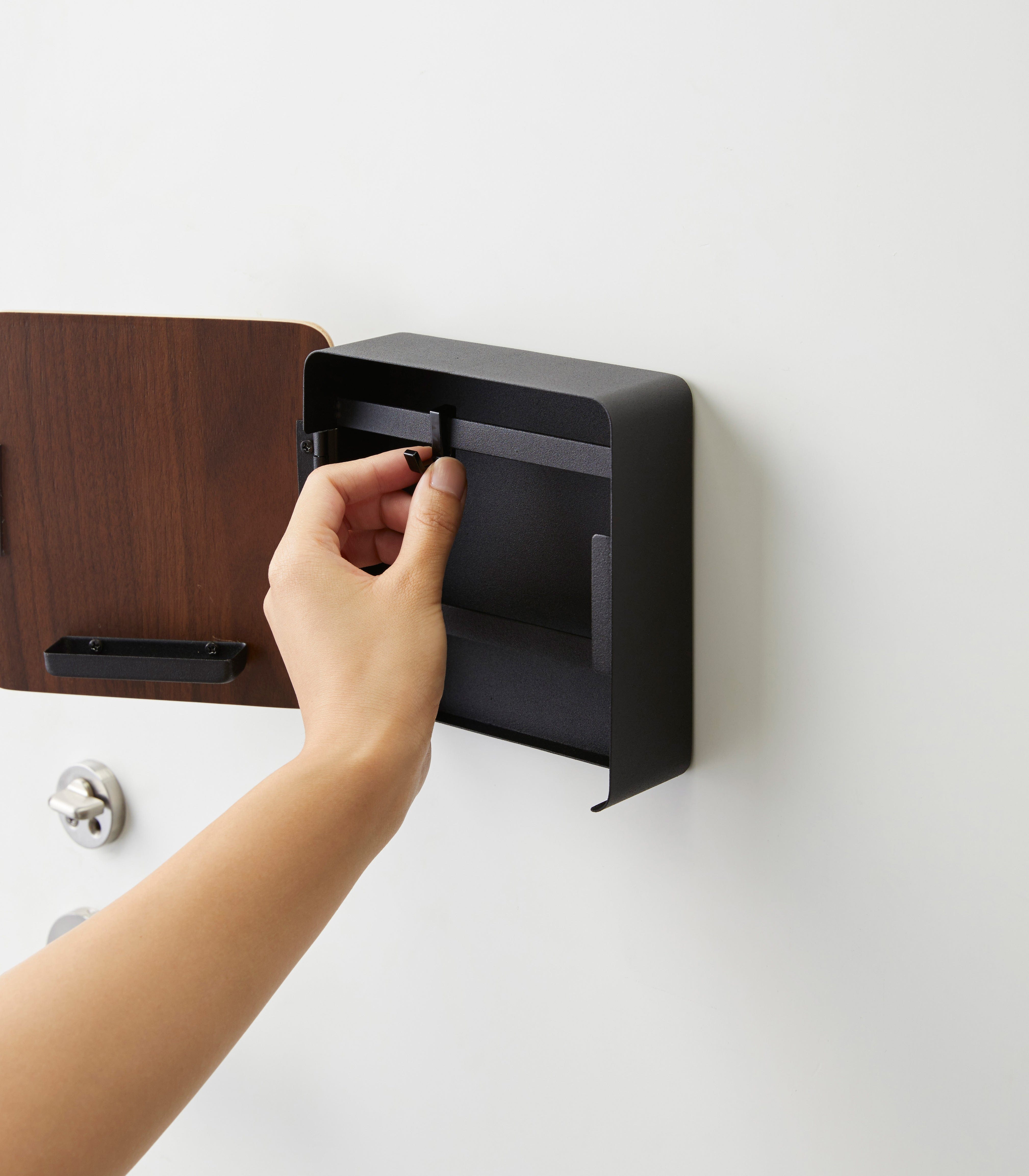 Yamazaki Home Key Cabinet - Thumbnail 3