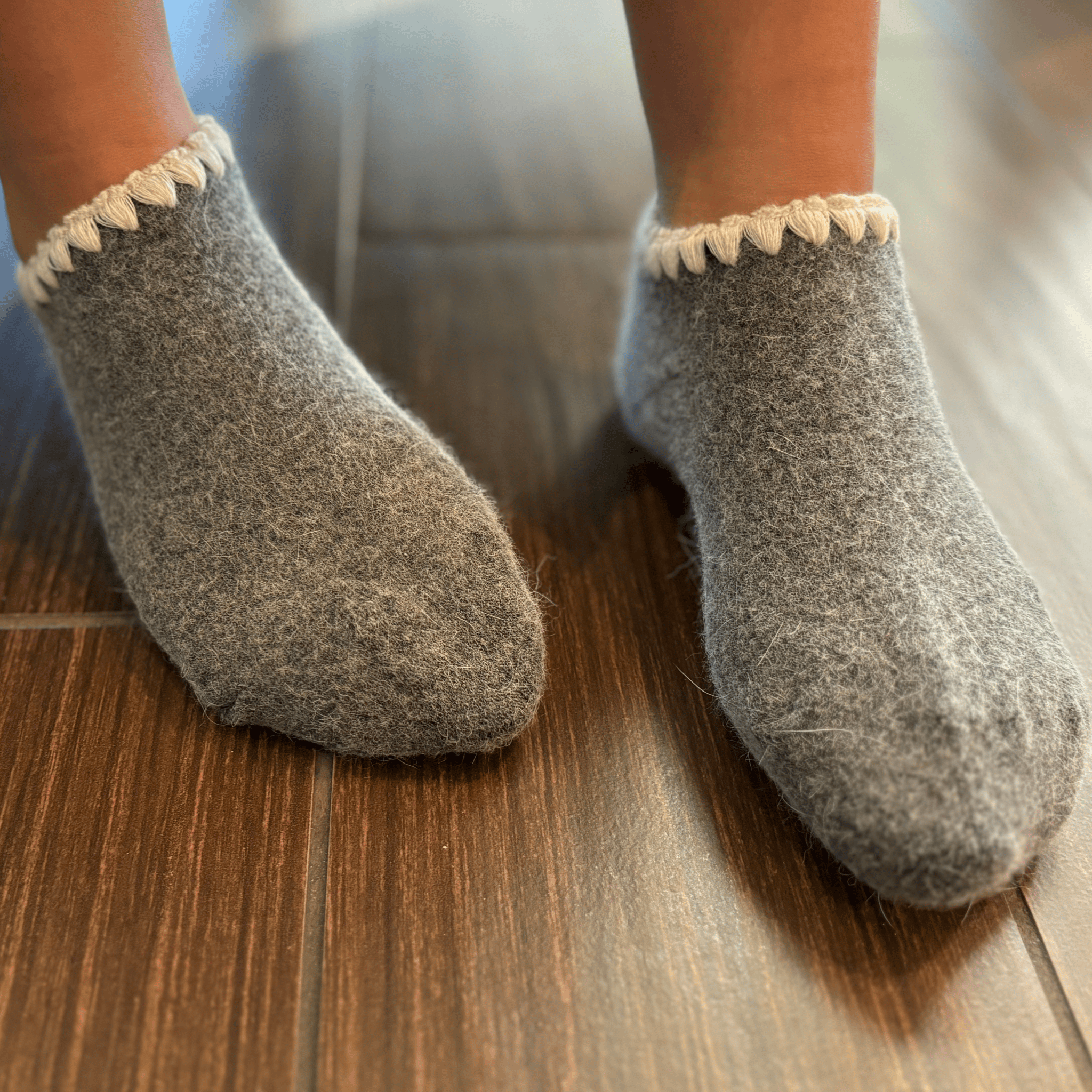 Handcrafted Wool Japanese Slipper Socks with Grips - Medium